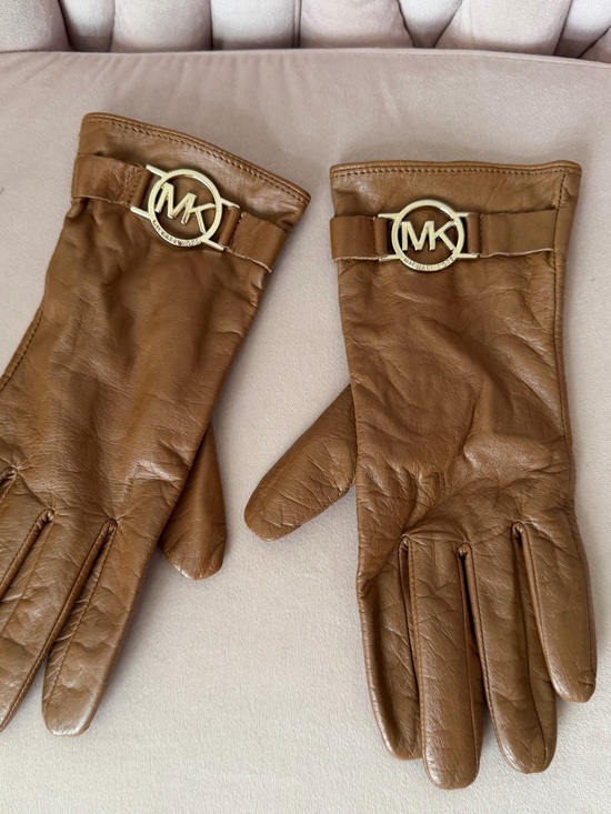Michael Kors Accessories - MICHAEL KORS Brown Leather & Gold MK Gloves Sz Medium